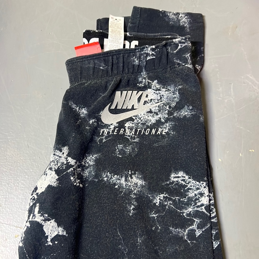 Nike leggings